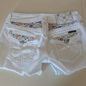 Miss Me Shorts size 28